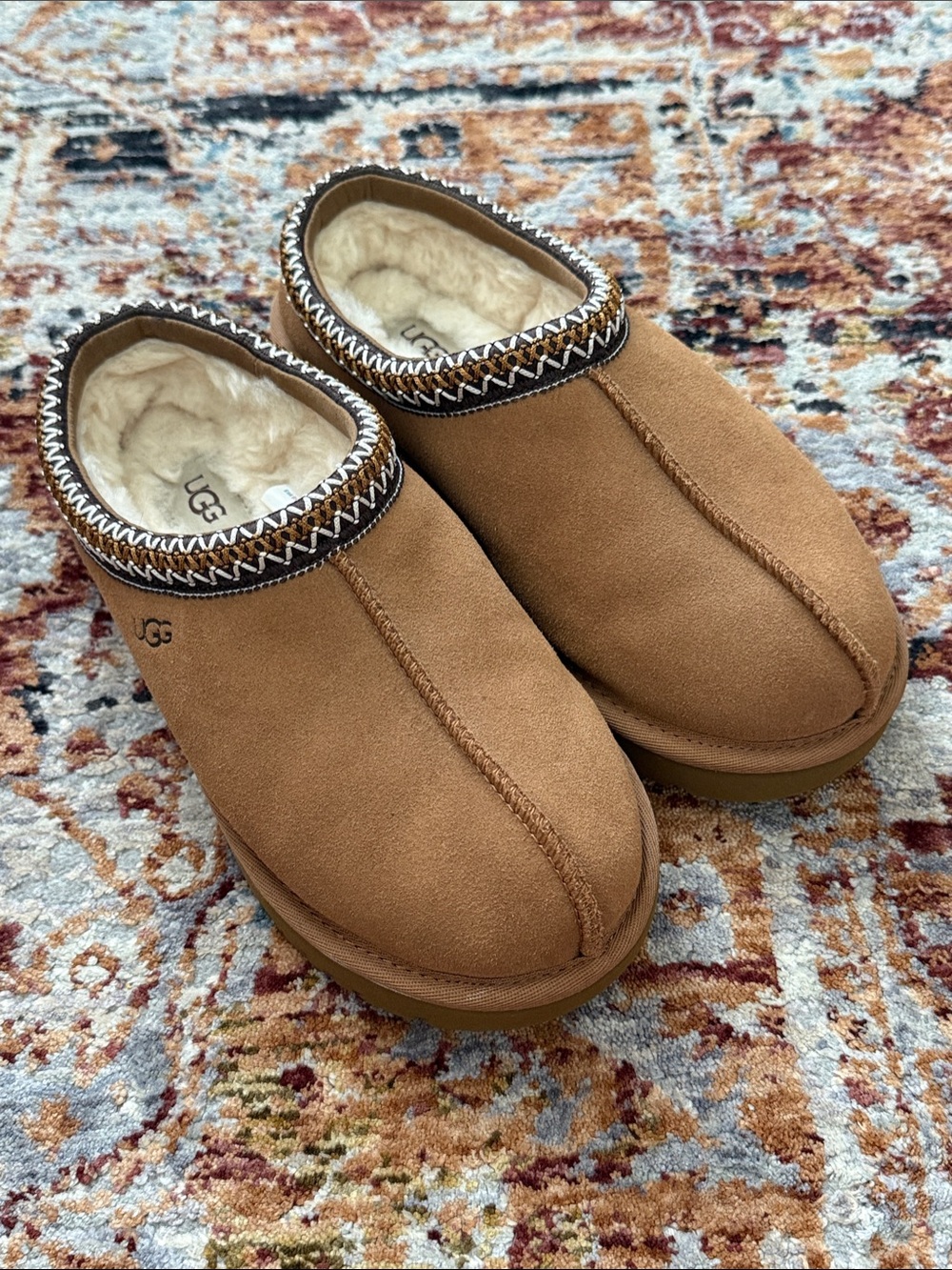 UGG Women's Tasman in Chestnut, Size 8, EUC